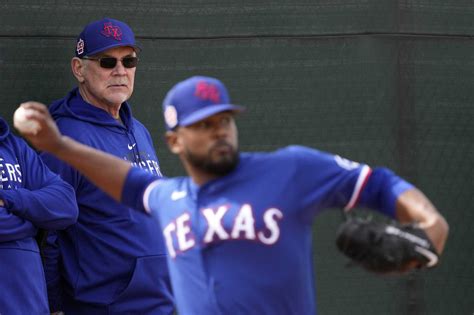 Former Giants manager Bruce Bochy aiming to end Rangers' title drought