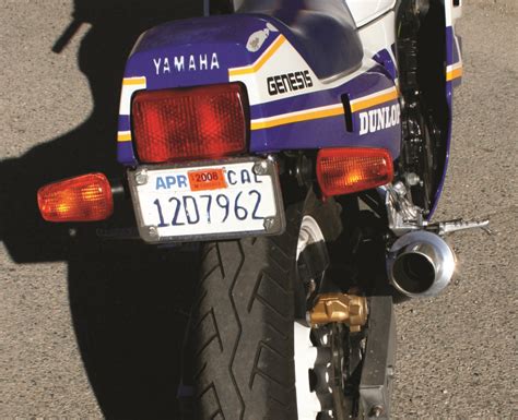 Retrospective: Yamaha FZ750 Genesis: 1985-1986, 1988 | Rider Magazine