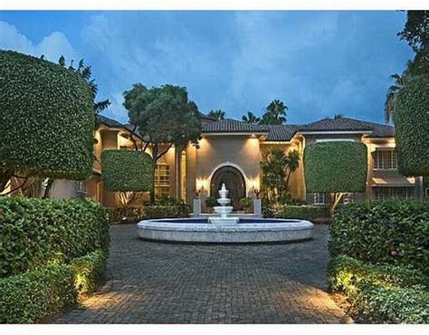 Shaquille O'Neal's House in Miami (With images) | Celebrity houses