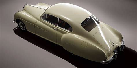 The World Of Opportunities: BENTLEY R-TYPE CONTINENTAL