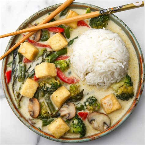 Thai Green Curry with Tofu - The Hidden Veggies