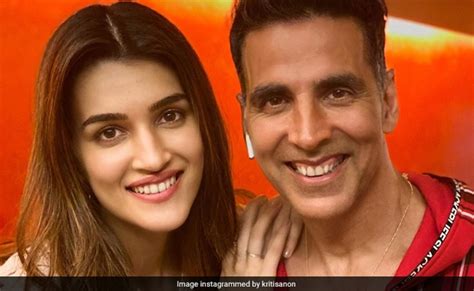 Bachchan Pandey: Kriti Sanon To Co-Star With Akshay Kumar In The Film