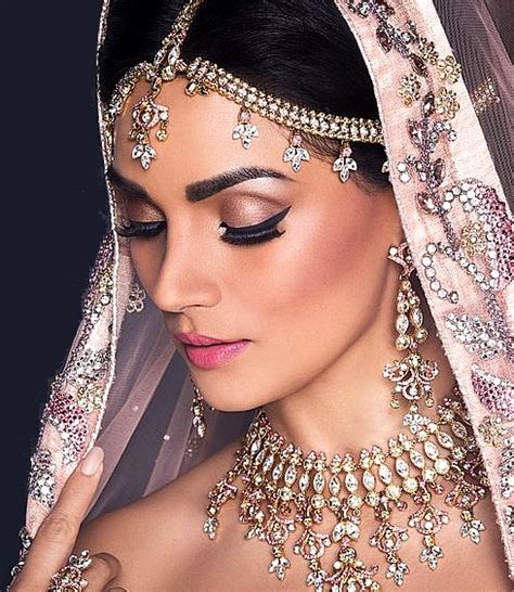 Best bridal makeup in Mumbai | Wedding makeup artist in Mumbai, India ...