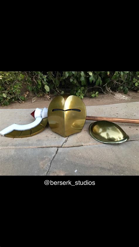 Golden Guard Cosplay : r/TheOwlHouse