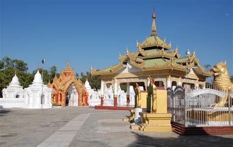 Kuthodaw Pagoda & The World's Largest Book - Myanmar Tours