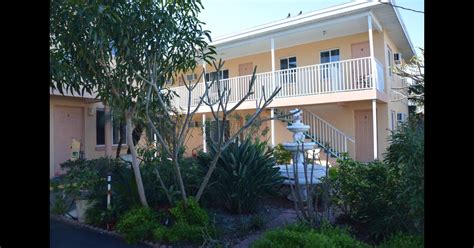 Johns Pass Beach Motel $100 ($̶2̶1̶7̶). Treasure Island Hotel Deals ...