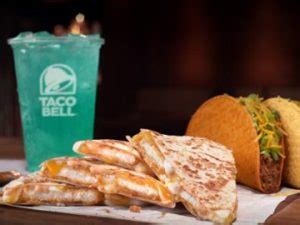 Taco Bell Commercial: $5 Crispy Chicken Quesadilla Box