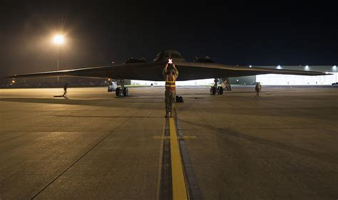 USAF Stealth Bombers Arrive in UK