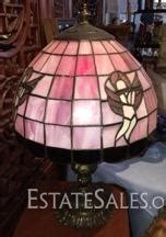 Tiffany Style Lamp | EstateSales.org