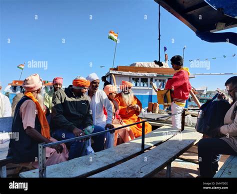 Tourists dwarka hi-res stock photography and images - Alamy