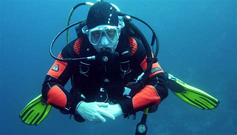 A Basic Guide to Scuba Diving Equipment for Beginners - My Pro Scooter