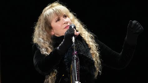 Stevie Nicks 2023 Tour Review: Nicks Is a Woman Possessed