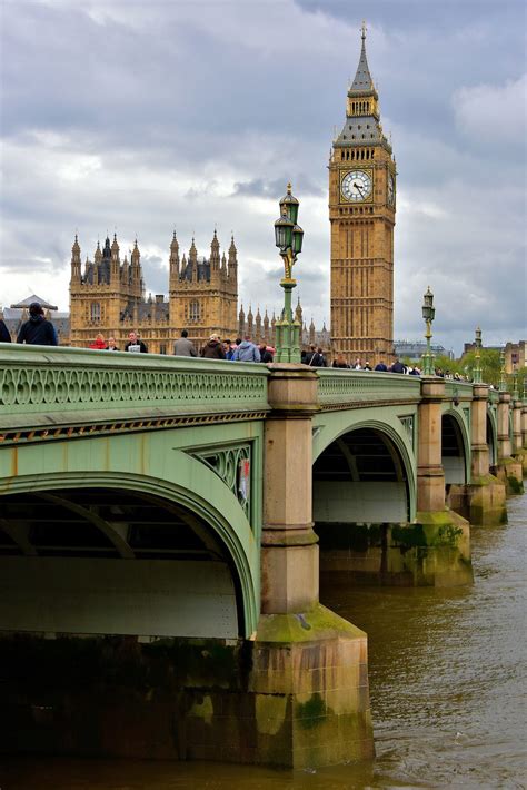 Westminster Bridge and Palace of Westminster in London, England - Encircle Photos