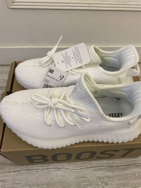 Yeezy Boost 350 V2 "Triple White" Women Shoes | Kixify Marketplace