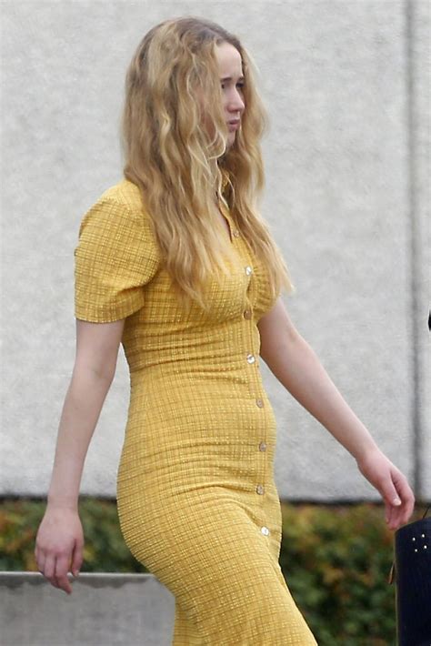 Pregnant JENNIFER LAWRENCE and Cooke Out in New Orleans 06/05/2021 ...