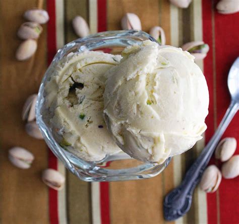 Pistachio Ice Cream - The Live-In Kitchen