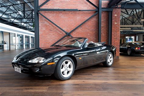 2000 Jaguar XK8 Convertible - Richmonds Classic & Sports Cars Adelaide SA