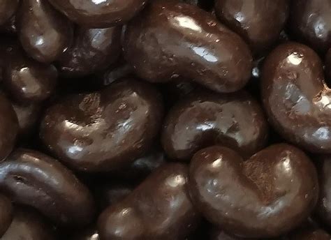 Dark Chocolate Cashews – Good Earth Peanut Company