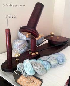 FitzBirch Crafts: Homemade yarn winder Spinning Wool, Spinning Fiber, Hand Spinning, Knitting ...