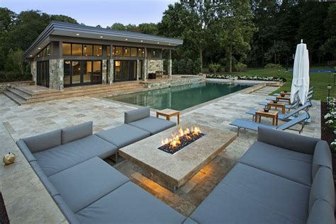 Vienna Virginia Pool House Design | Modern fire pit, Backyard fire, Fire pit backyard