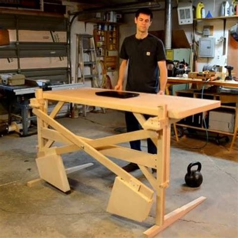 How to Build an Electric Height Adjustable Desk - DIY projects for everyone!