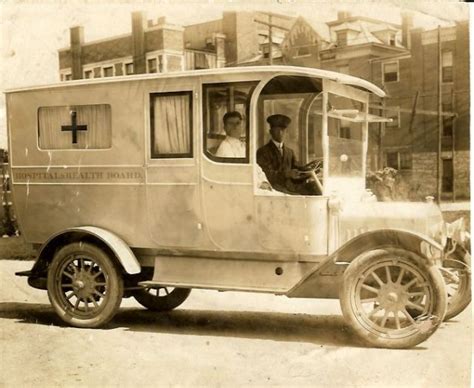 37 Historical Photos That Show Early Ambulances Over 100 Years Ago ~ vintage everyday