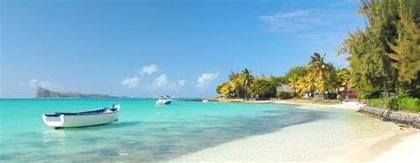 mauritius-beaches-boats