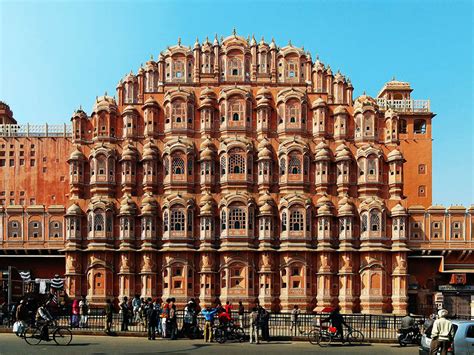 Hawa Mahal Jaipur (हवा महल जयपुर राजस्थान), location, history and Timings.