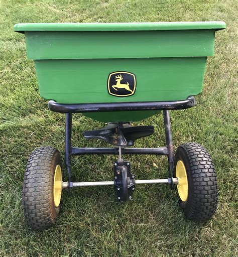 John Deere Tow Behind Spin Spreader 125lb for Sale in Blackstone, MA - OfferUp