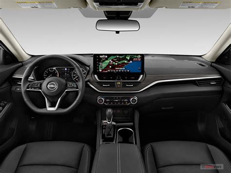 2024 Nissan Altima: 70 Interior Photos | U.S. News