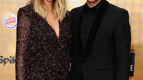 Chrissy Teigen Threatens to Divorce John Legend — and the Reason Why is Hysterical! - Life ...