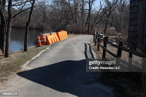 Connetquot River State Park Photos and Premium High Res Pictures - Getty Images