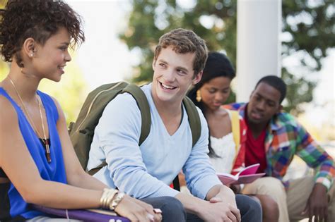 7 Unexpected Places To Meet Your College Friends
