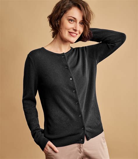 Black | Cashmere Merino Crew Neck Cardigan | WoolOvers US