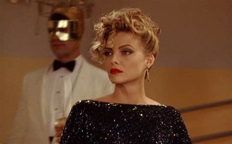 Michelle Pfeiffer as Selina Kyle in Batman Returns | Selina kyle, Michelle pfeiffer, Catwoman ...