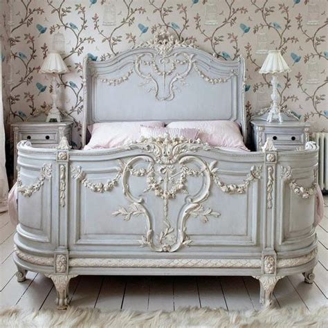 22 Classic French Decorating Ideas for Elegant Modern Bedrooms in Vintage Style