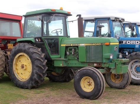 John Deere 4040: Specs, Engine, Transmission, Dimensions