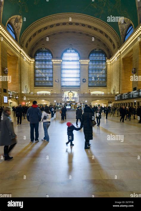 Grand central station ceiling hi-res stock photography and images - Alamy