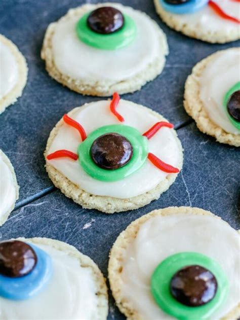 HALLOWEEN COOKIES - SPOOKY EYEBALL COOKIES