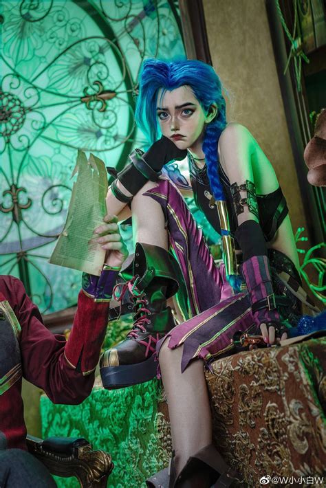 Cosplay Couple Transforms Themselves Into Incredible Real Life 'Arcane' Duo