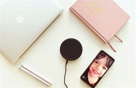 Review of the Belkin BOOST↑UP™ Wireless Charging Pad + Belkin Essentials Giveaway - Child Blogger