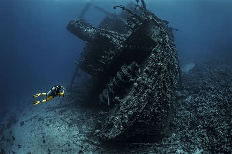 Creepy Underwater Wrecks