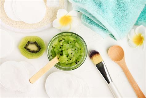 DIY Kiwi Mask and Smoothie Recipes: Reawaken Your Skin