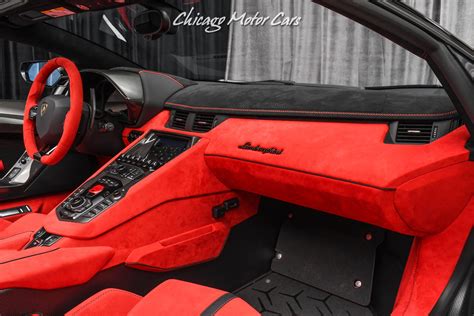 Arriba 91+ imagen lamborghini aventador interior - Abzlocal.mx