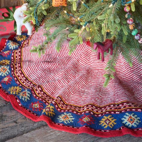 Handmade Tree Skirt | Christmas tree skirt, Christmas knitting, Snowflake tree skirt