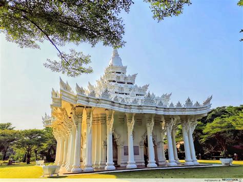 Thailand’s Ancient City Is A Photogenic Museum 45 Mins From Bangkok