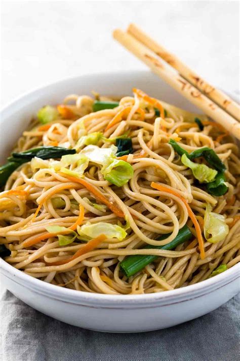 Chow Mein | Receta | Comida vegetariana, Comida china recetas, Comida saludable