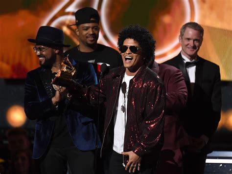 Bruno Mars Sweeps The 2018 Grammy Awards With 7 Wins | Access