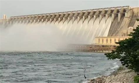 Nagarjuna Sagar: Floodwater in Sagar Reservior recedes