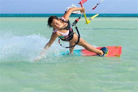 The Best Kiteboarding Camp For Beginners: Expert Instructor Program Review - The DailyMoss